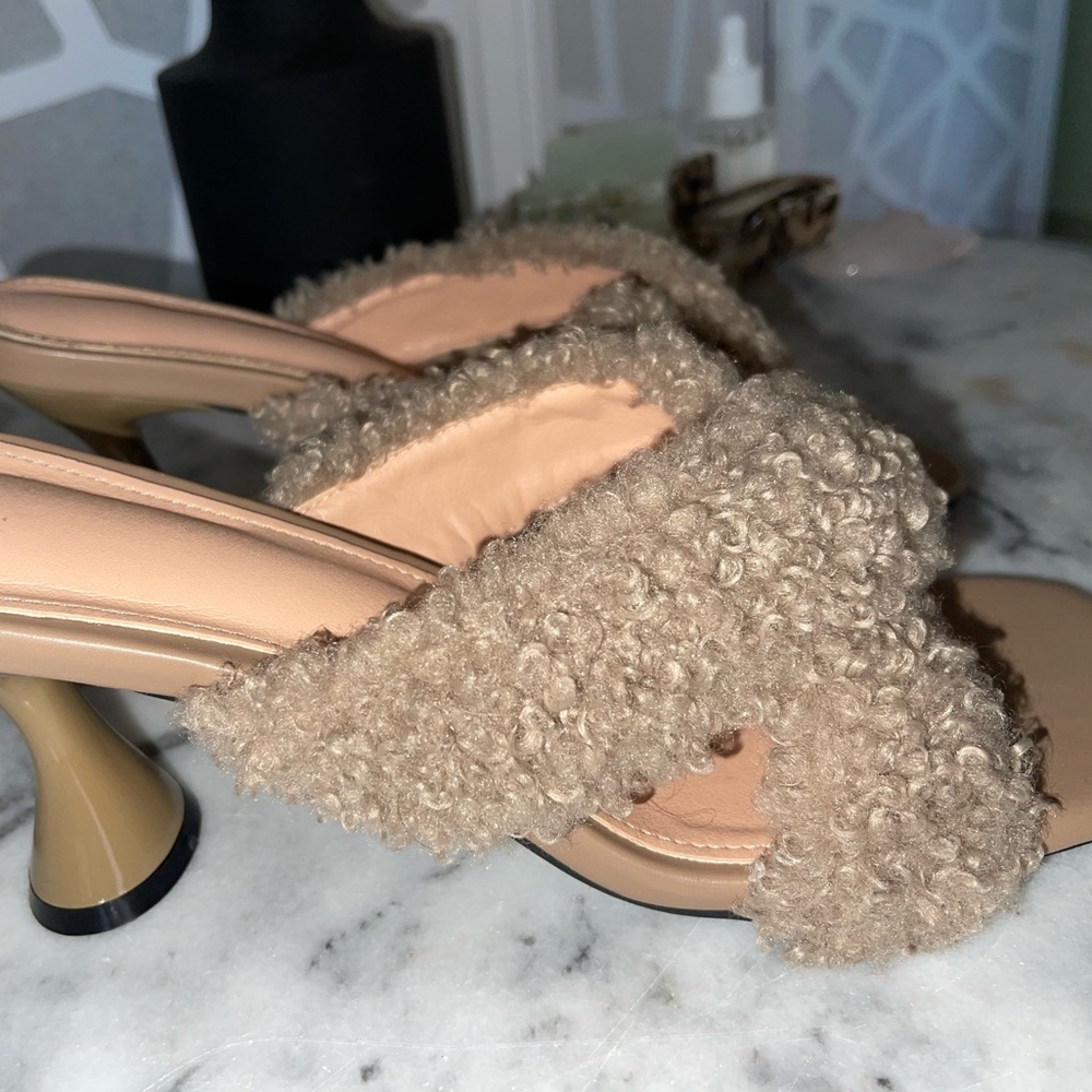 Shein Shearling Mules - Picture 3 of 4